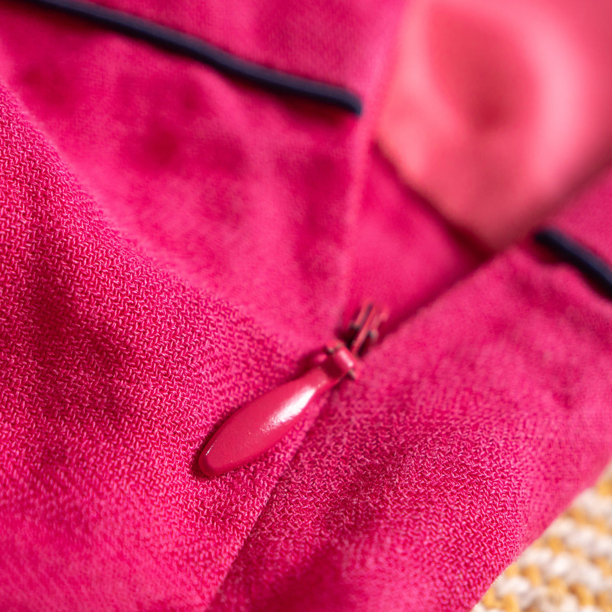 Archival Salvatore Ferragamo Fuchsia Pure Linen Peplum Top Silk Lined Woven Wood Detail Italy Size XS S Museum Grade