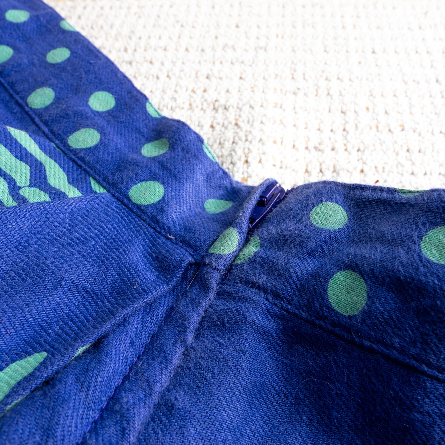 Vintage Versus Versace 90s Linen Skirt | Royal Blue & Green Pattern | Polka Dot Waist | High End Italian Summer | Size IT 44 Fits M / EU 38