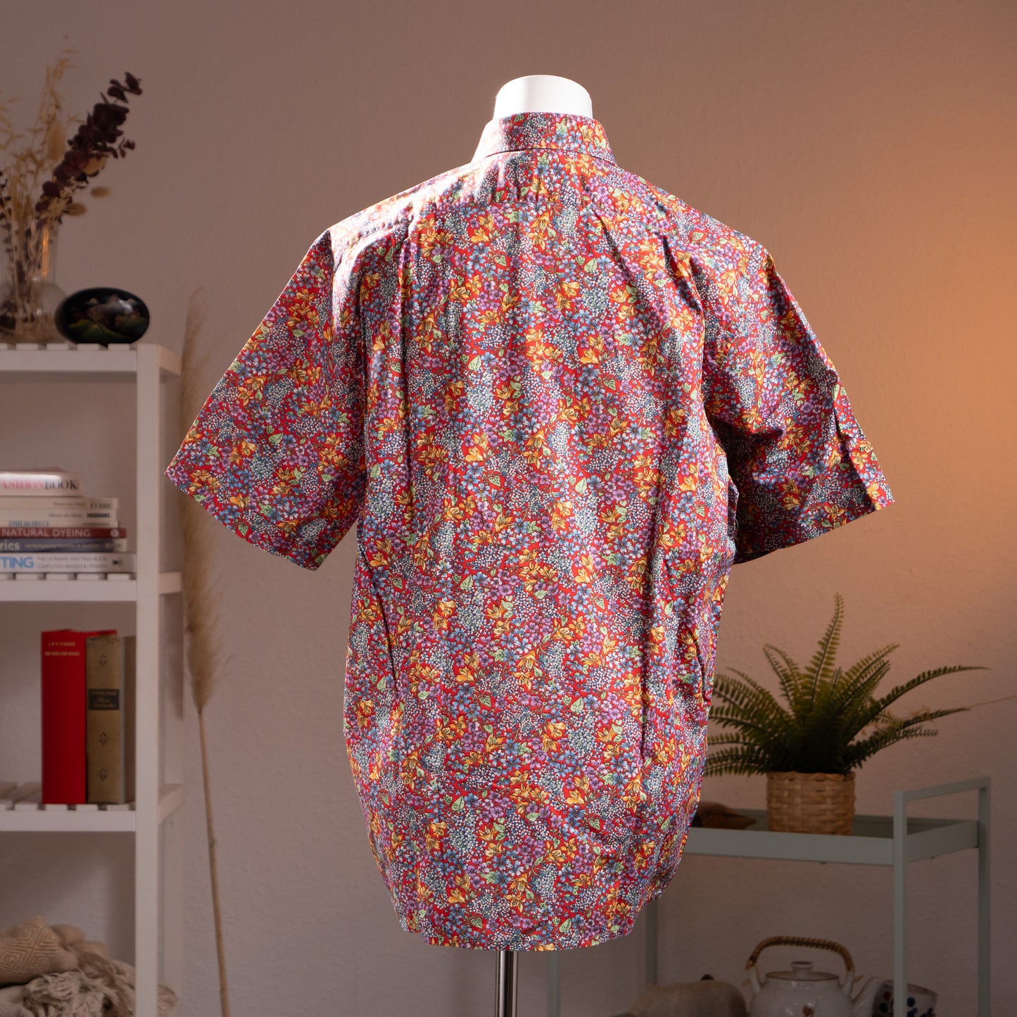 Archival Nina Ricci NOS Shirt 90s Floral Print Red Unisex Deadstock Museum Quality Dandy Androgynous Style Size M L