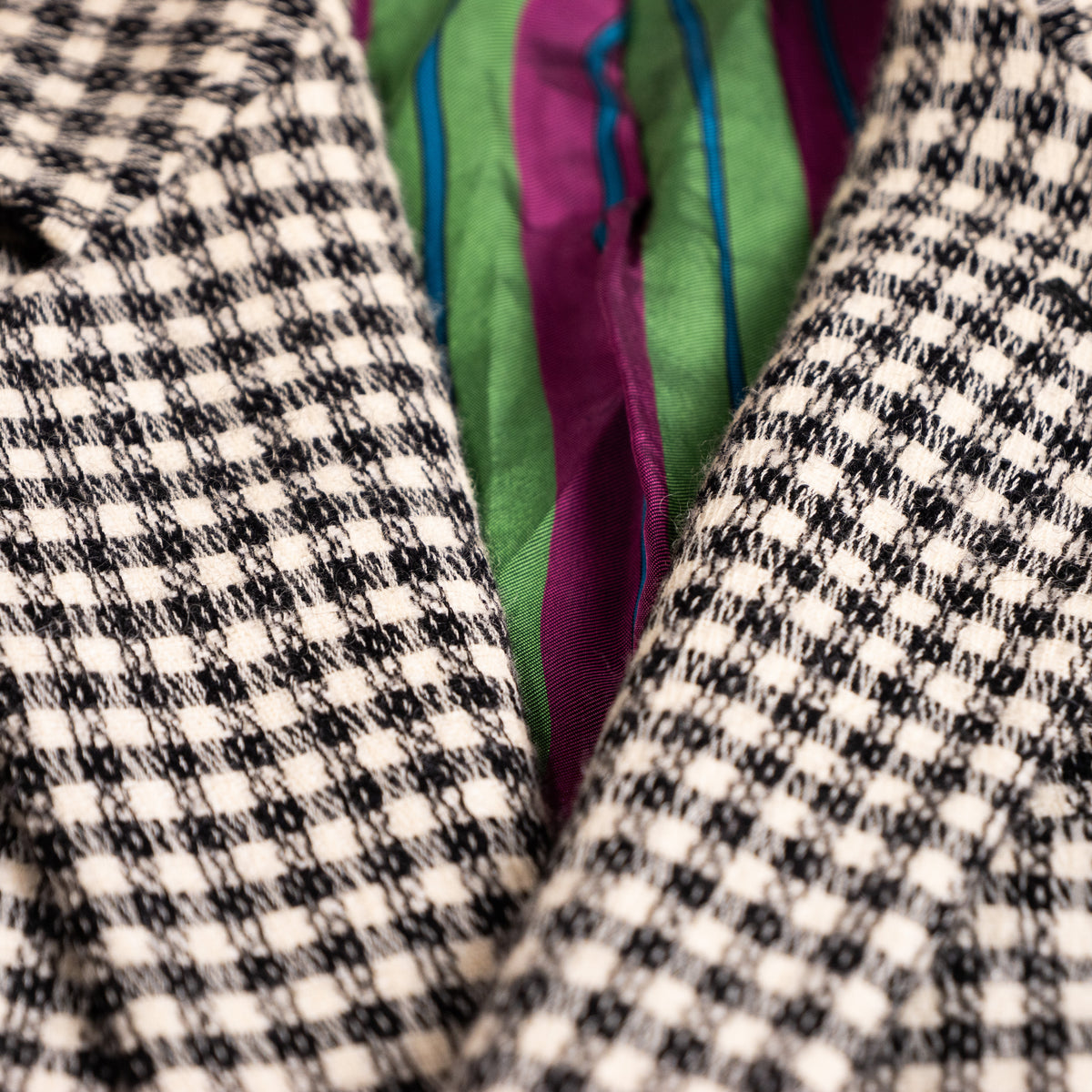 Archival Versus Gianni Versace Houndstooth Blazer – Psychedelic Lining & Lion Buttons – FW 1993 Italy M XL