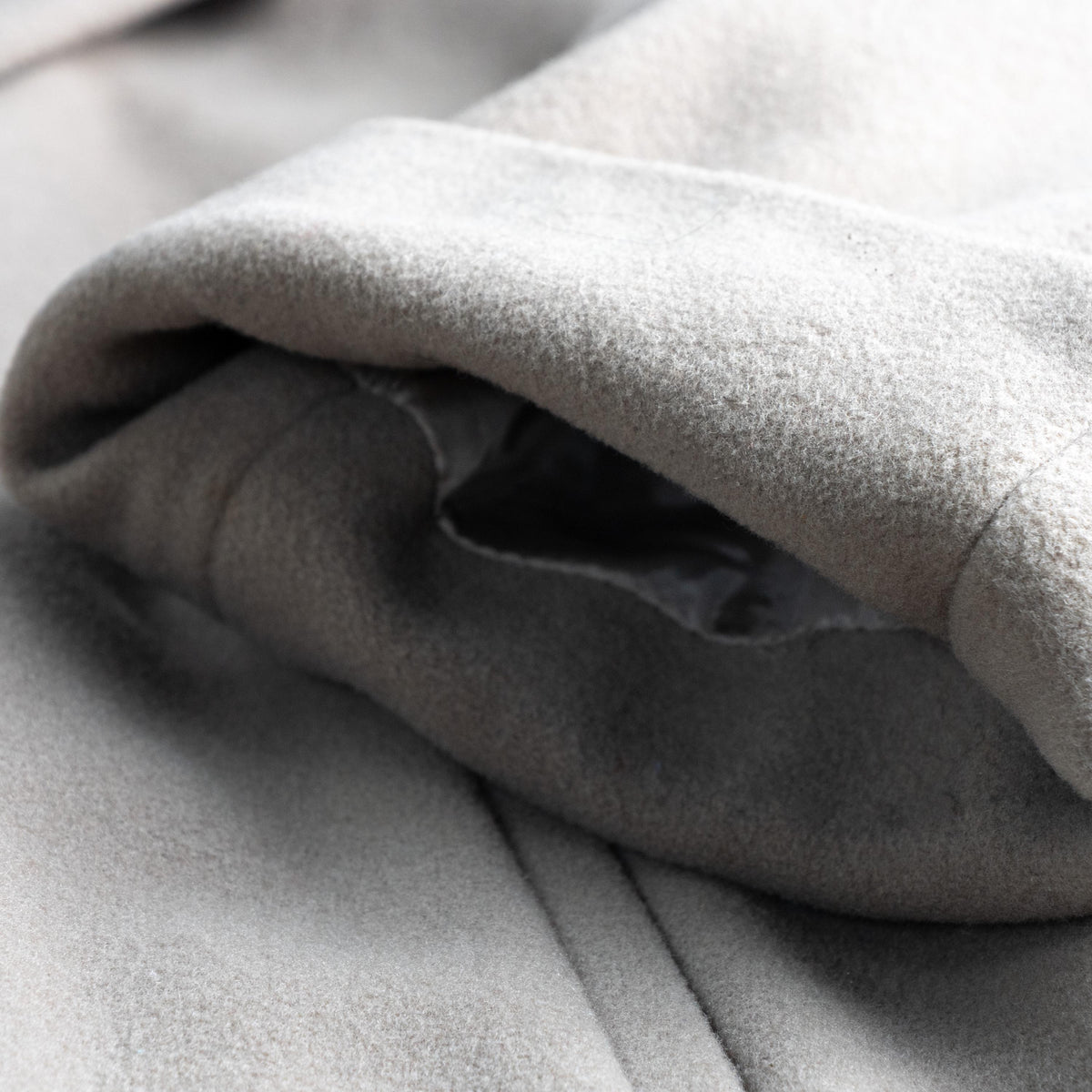 Archival GIANFRANCO FERRÉ late 1980s Architectural Shawl Collar Cocoon Coat - Rare Mainline Taupe Wool Masterpiece M XL