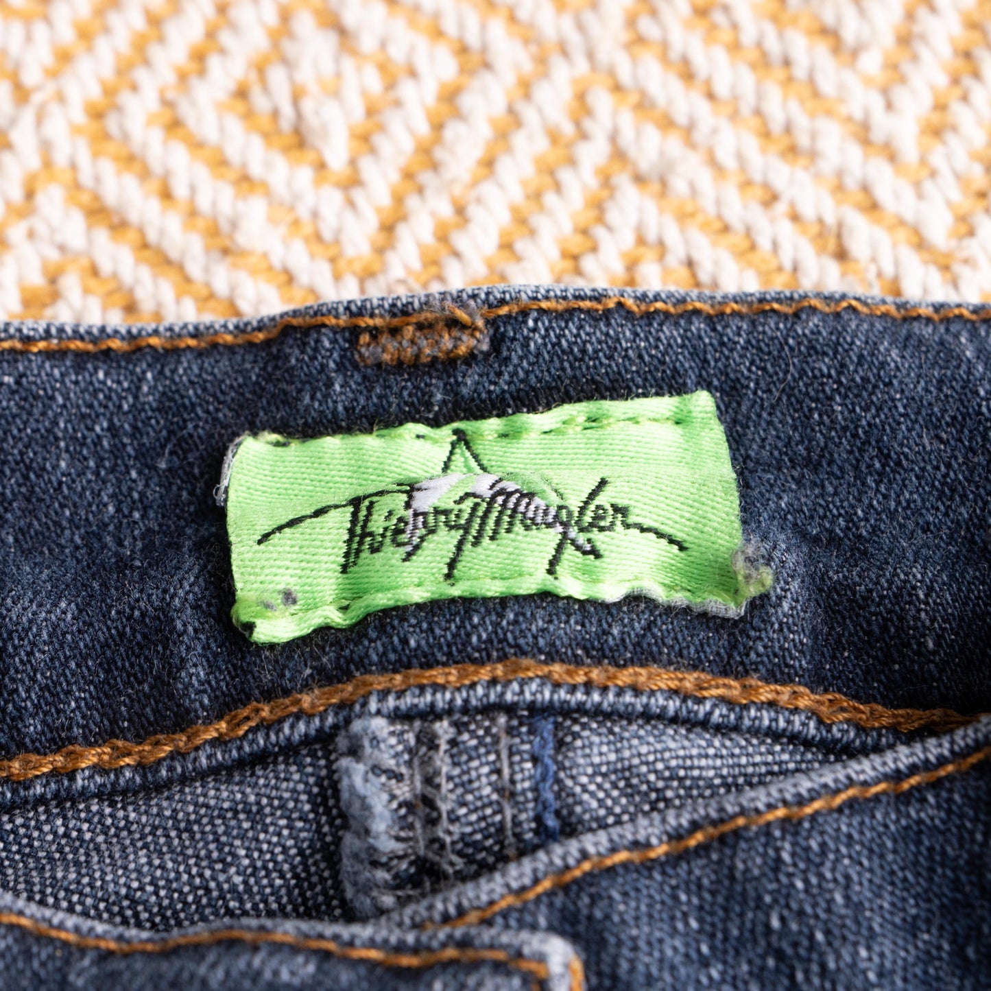 Archival THIERRY MUGLER Late 1990s Indigo Ribbed Biker Star Jeans - Rare Hourglass Moto Denim IT 27 / W26-27
