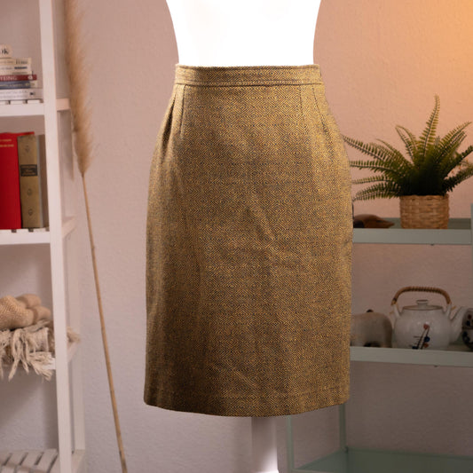 Archival Yves Saint Laurent Rive Gauche 70s Geometric Diamond Jacquard Wool Skirt – olive gold wool with all-over woven diamond lattice jacquard pattern, high waist with structured waistband, front pleat, straight pencil silhouette, knee length, museum quality YSL vintage, product shot on dress form